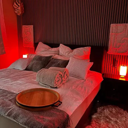 Smart Wald Mit Opt Buchung Wald Sauna Und Jacuzzi * Neustadt am Rübenberge