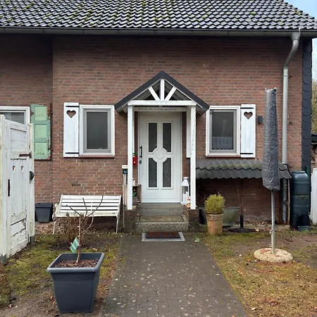 Smart Wald Mit Opt Buchung Wald Sauna Und Jacuzzi * Neustadt am Rübenberge